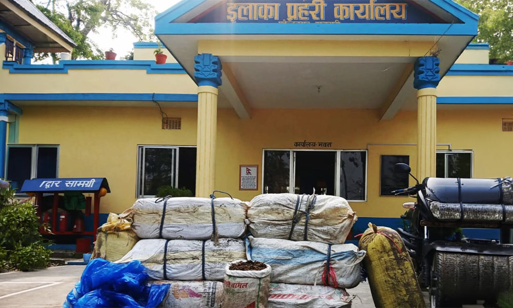 २ सय २५ केजी गाँजासहित २ जना पक्राउ